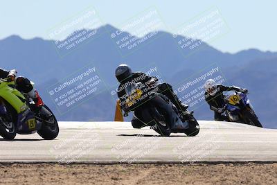 media/Dec-08-2024-CVMA (Sun) [[267e5a7075]]/Race 4-Amateur Supersport Middleweight/